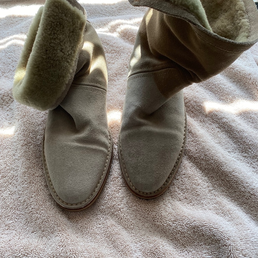 JIMMY CHOO - MINT CONDITION - SEE BOTTOM OF BOOTS - HARDLY WORN